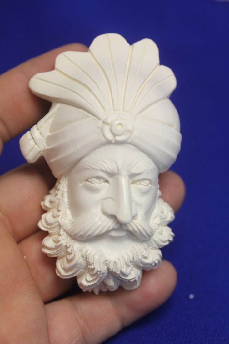A Carved Meerchaum Head: 3 1/4" in length