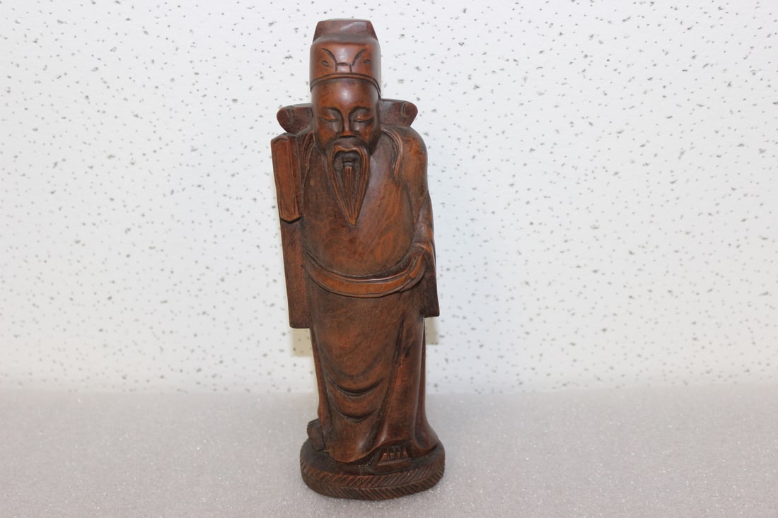 A Vintage Wooden Chinese Figure: 8 1/2" tall