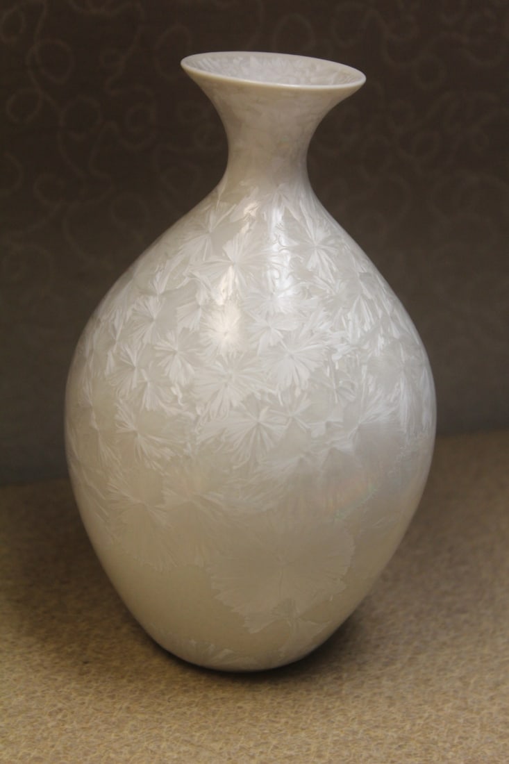 Signed Burton Vintage Porcelain Vase: snow flake design - well made - most likely studio piece - 6 1/4" tall