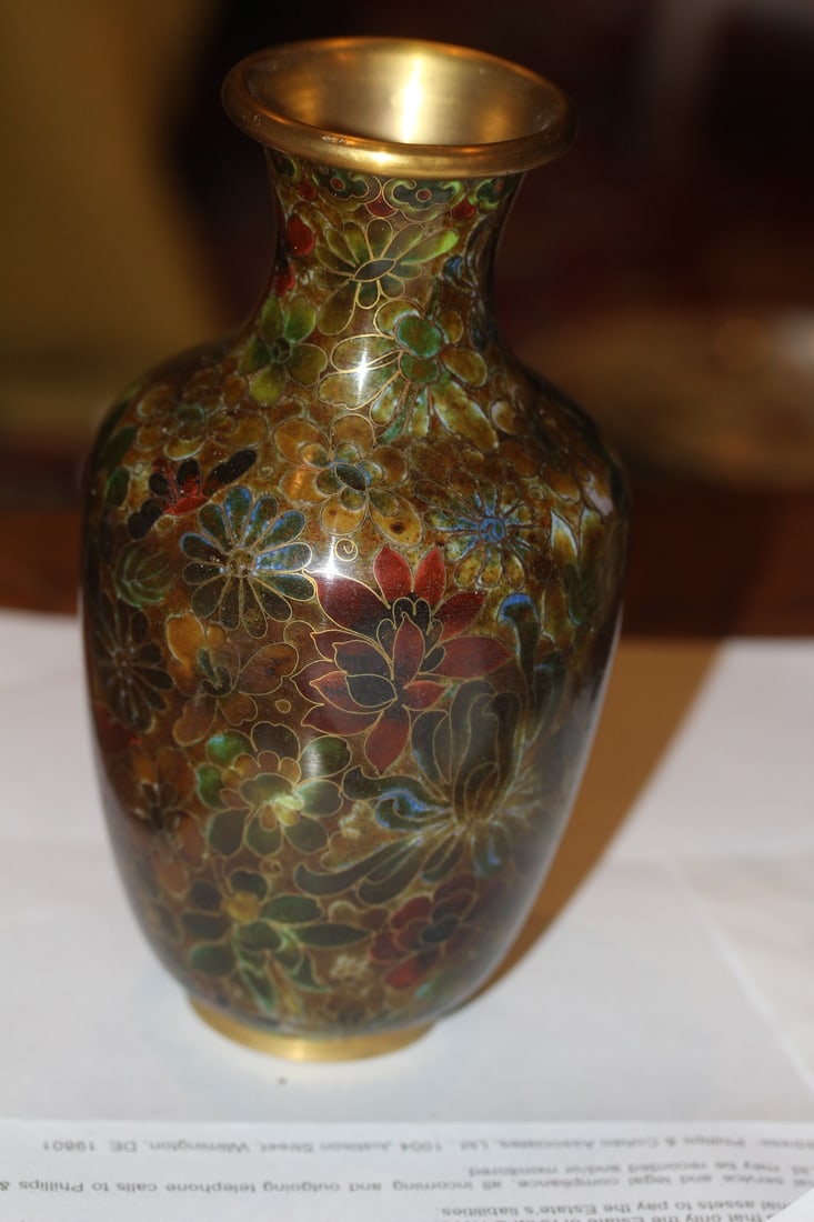 Vintage Chinese Cloisonne Vase: mid 20th century - 7" tall