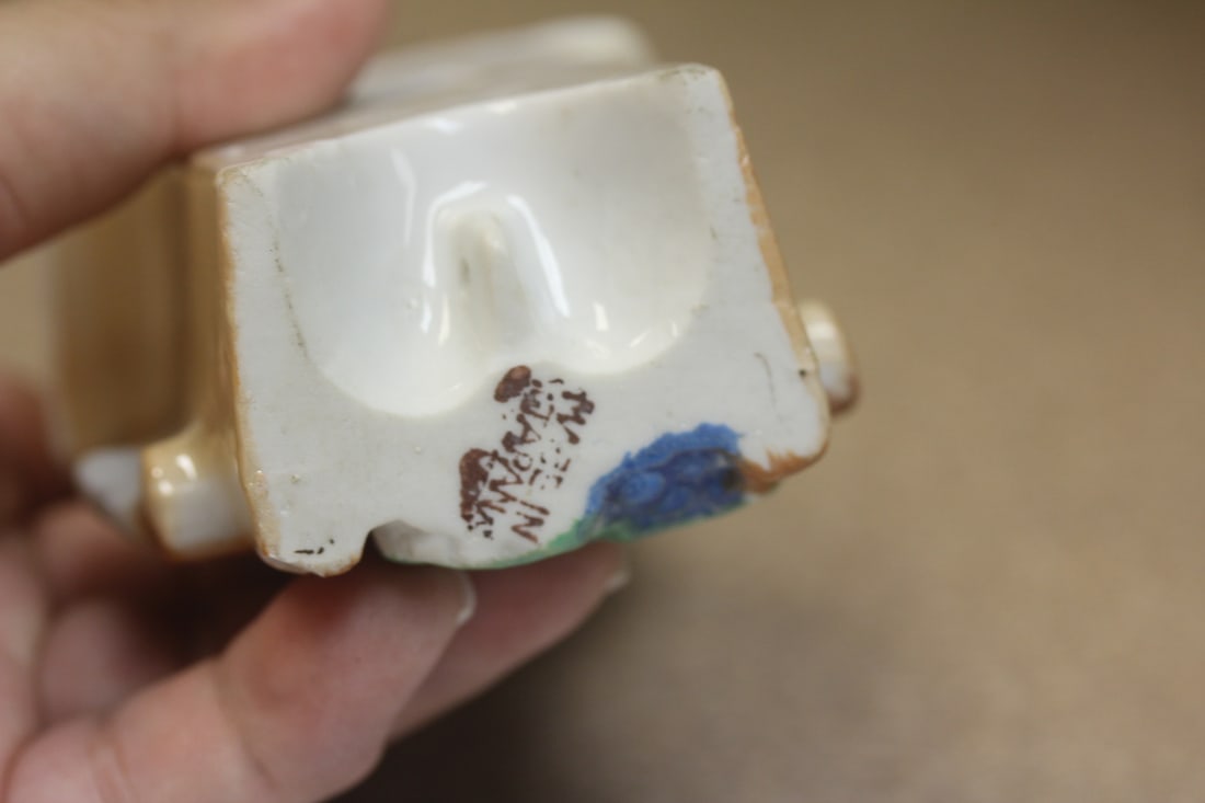 Ceramic Wall Pocket - 4