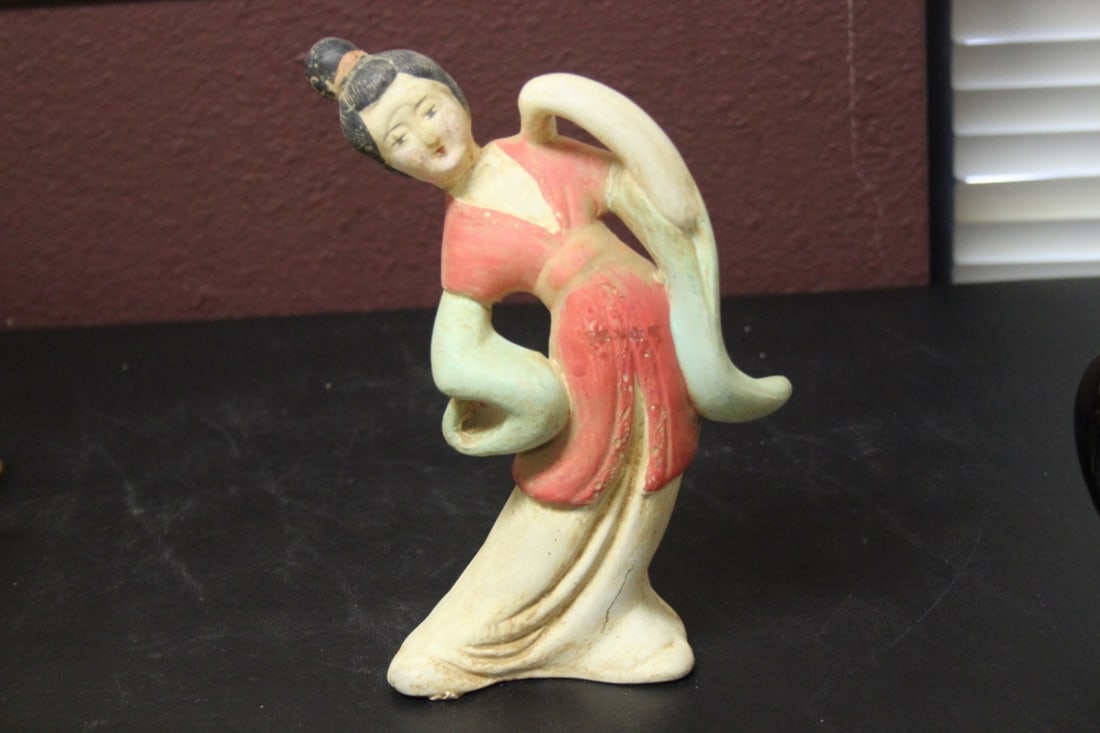 A Polychrome Ceramic Chinese Lady: Most likely pottery - 8 1/8" tall