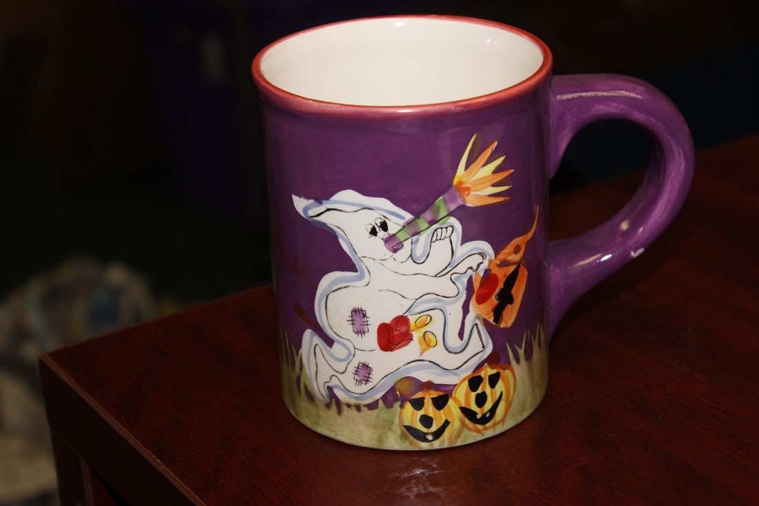 A Royal Norfolk Mug: 4 1/2" tall