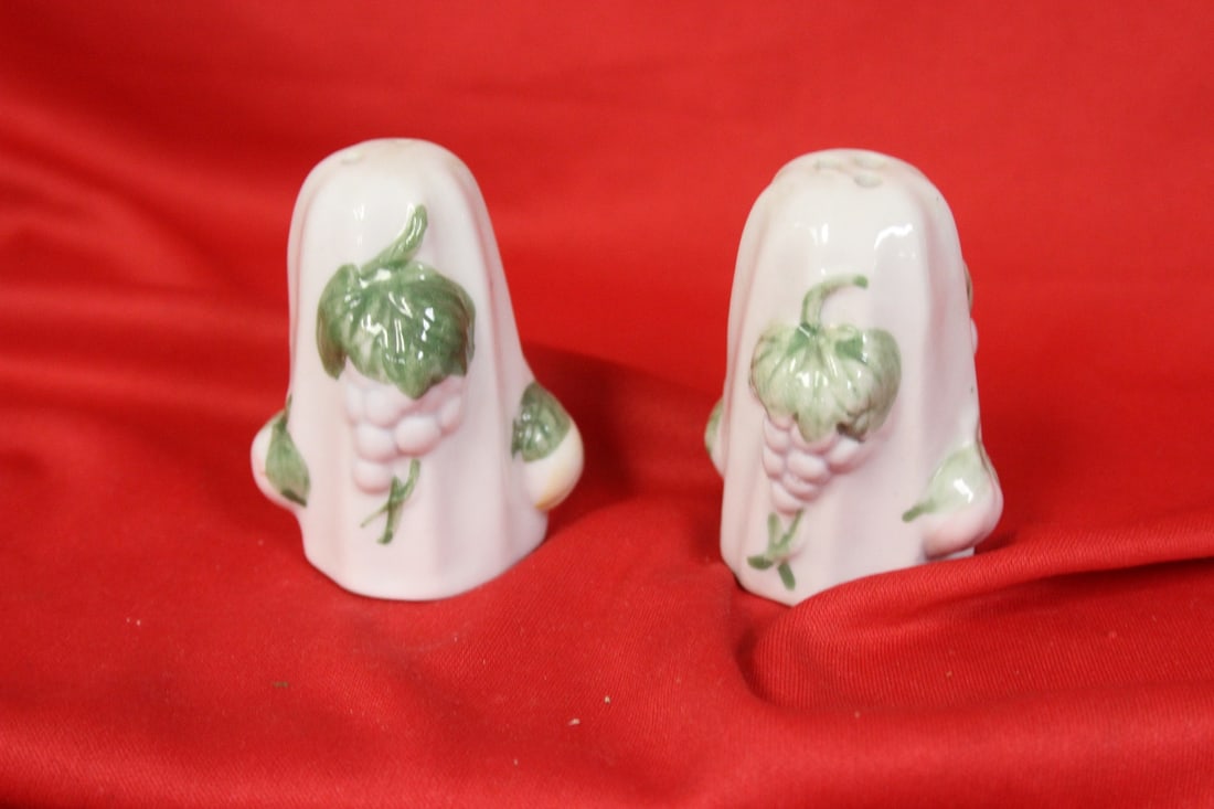 Pair of Salt and Pepper Shakers: 2 3/4" tall each