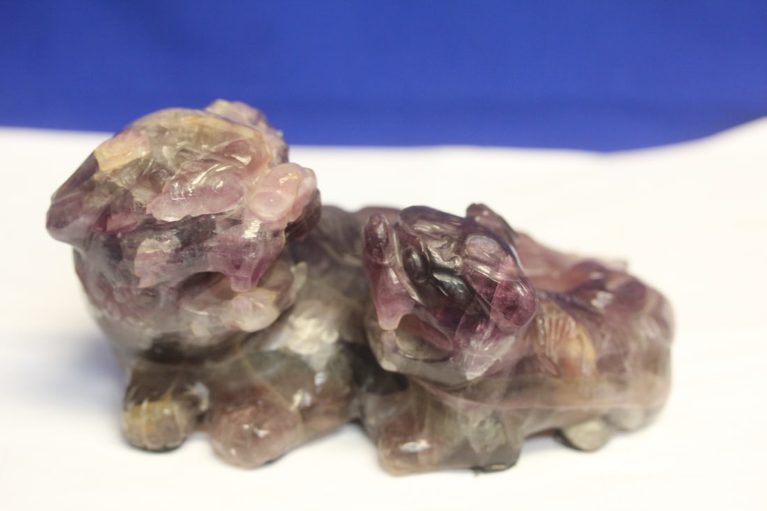 Chinese Quartz Kylin and Baby: early 20th century - 5 7/8" across - please note: chip by the tail