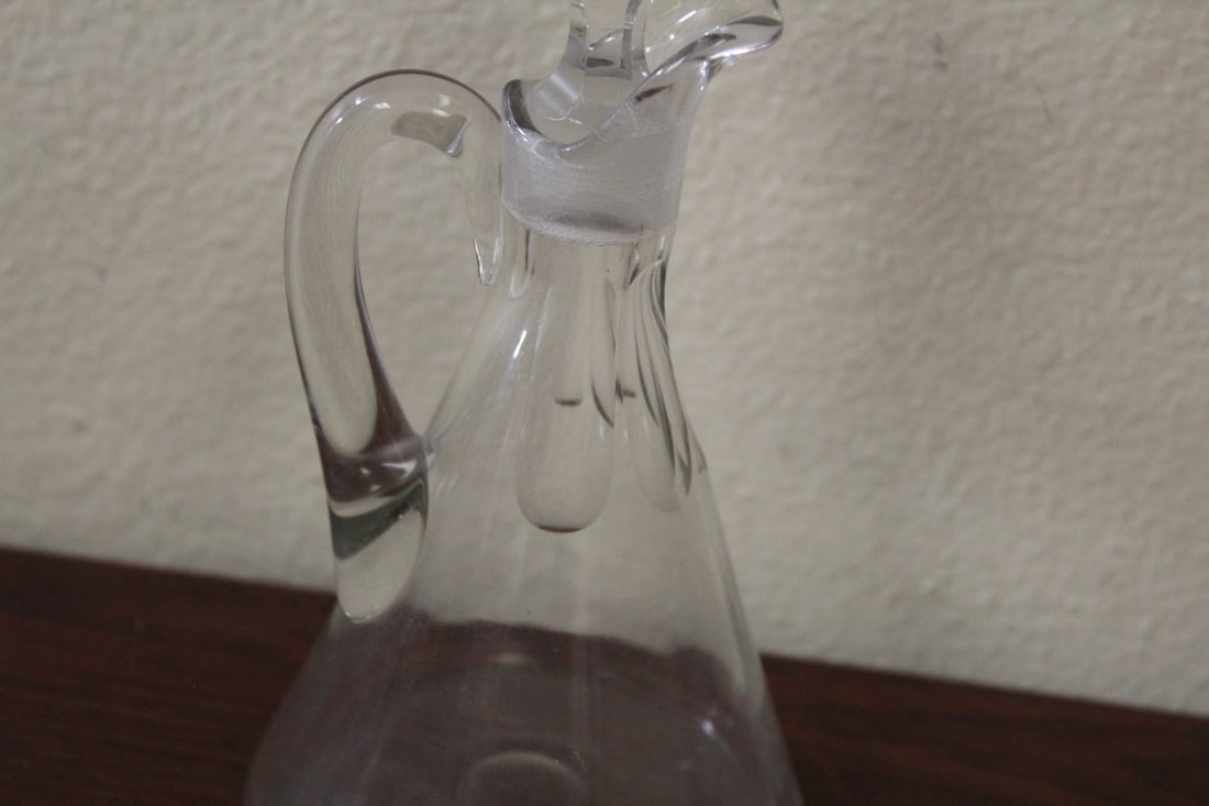 A Cruet - 3