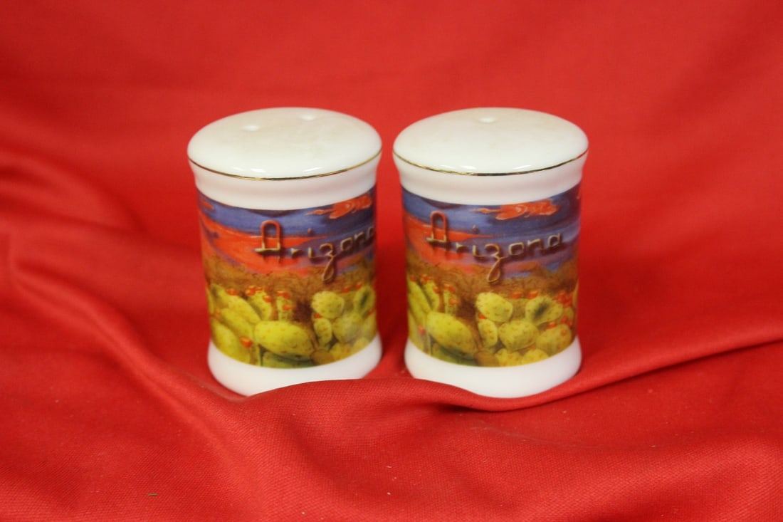 Set of Two Salt and Pepper Shakers: 2 1/2" tall