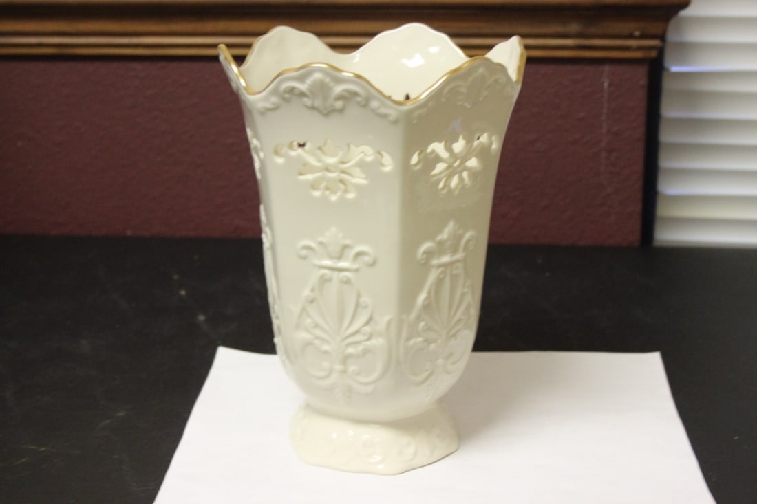 A Lenox Vase: 9" tall