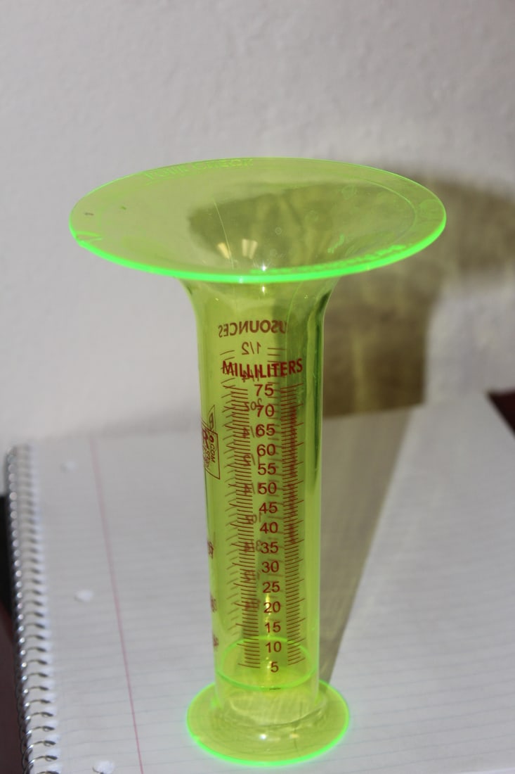 Plastic Glowing Beaker: 6 3/4" tall