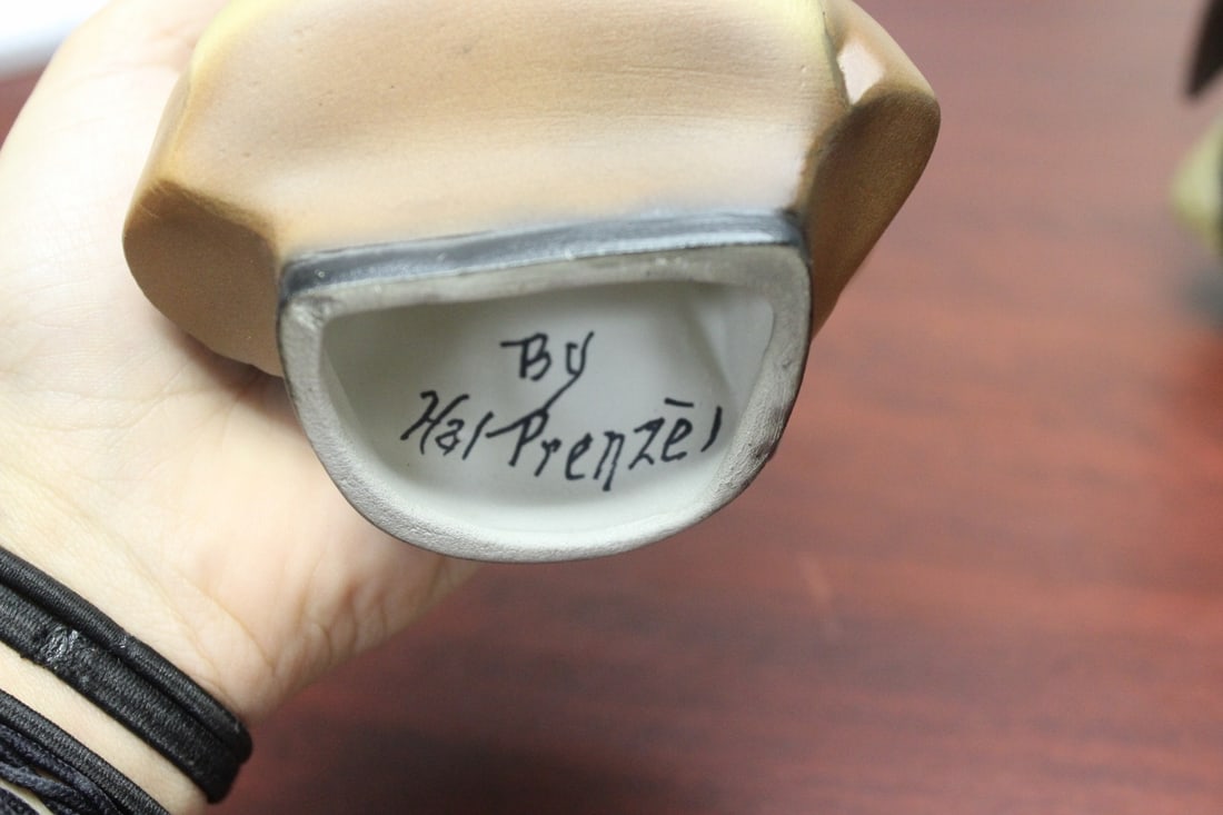 An Indian Ceramic Bust - 7