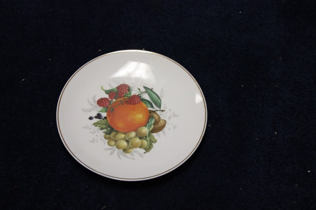 An E&R Golden Crown Germany Salad Plate: 7 3/4 inches in diameter