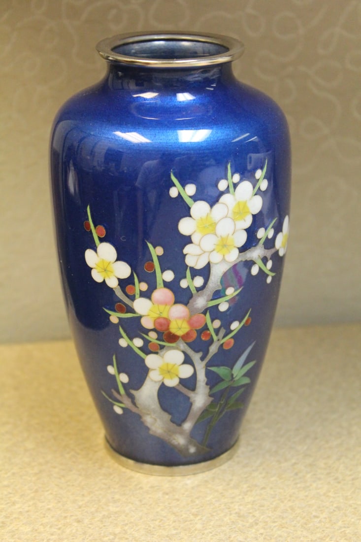 Vintage/Antique Japanese Vase: Silver wire cloisonne - rare blue background - 6" tall