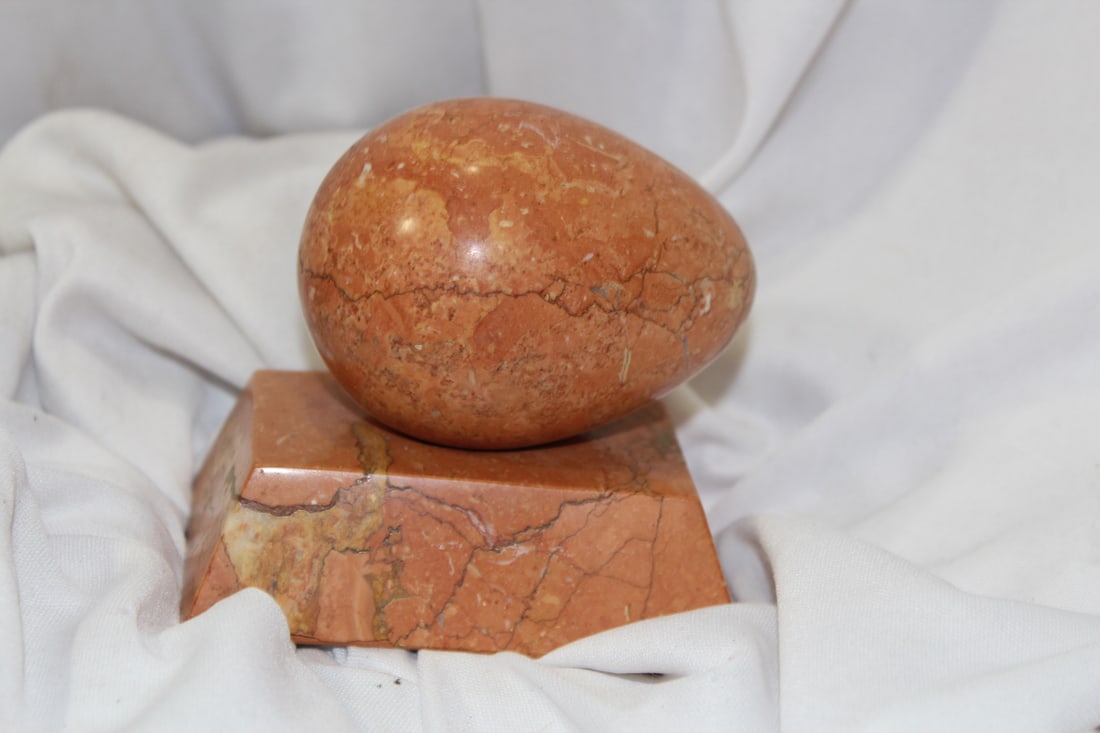 A Gemstone Egg on Stand - 4