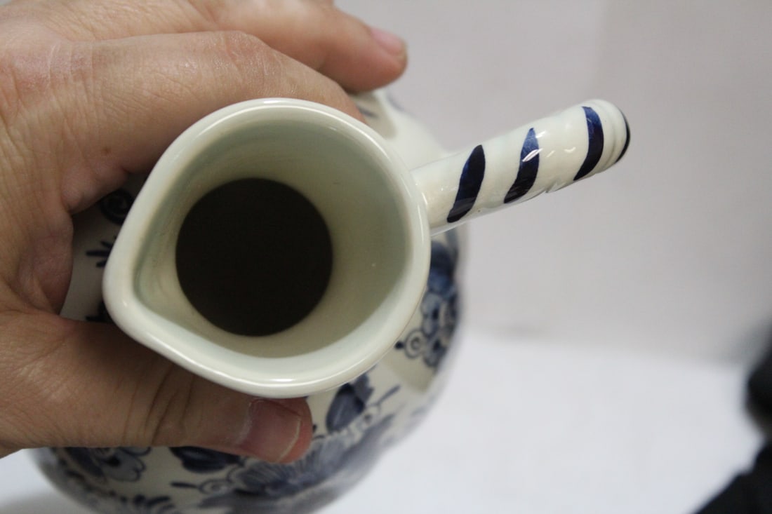 A Delft Ewer - 6