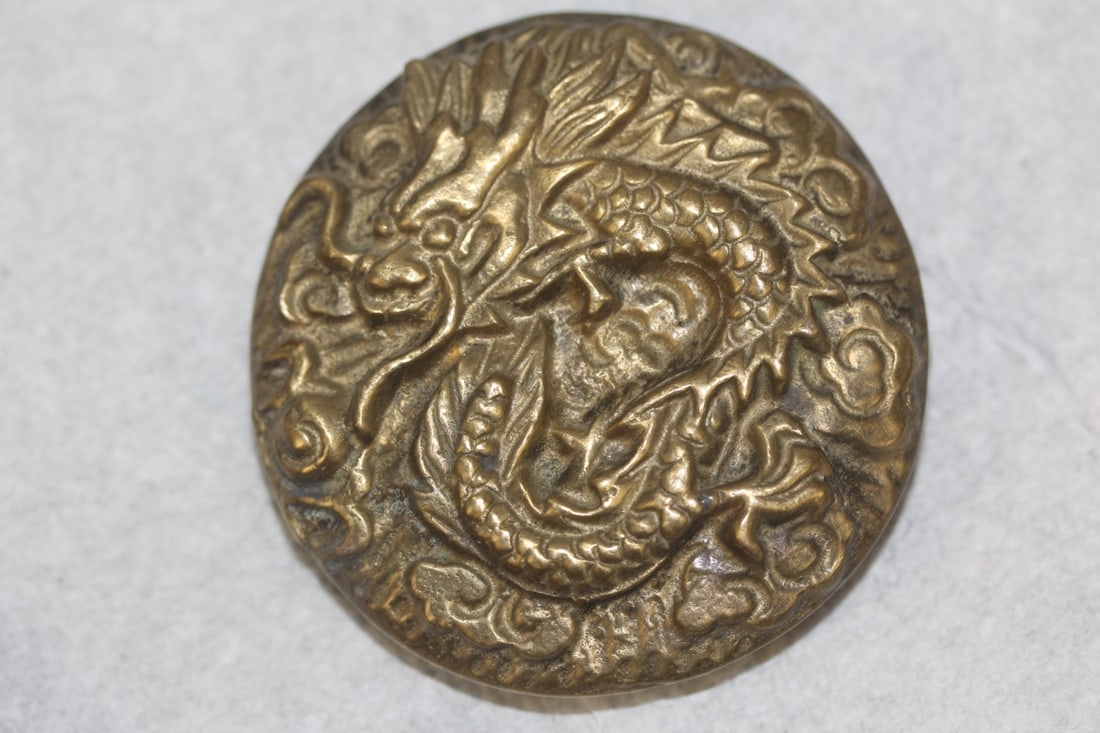 Dragon Brass Belt Buckle: as shown