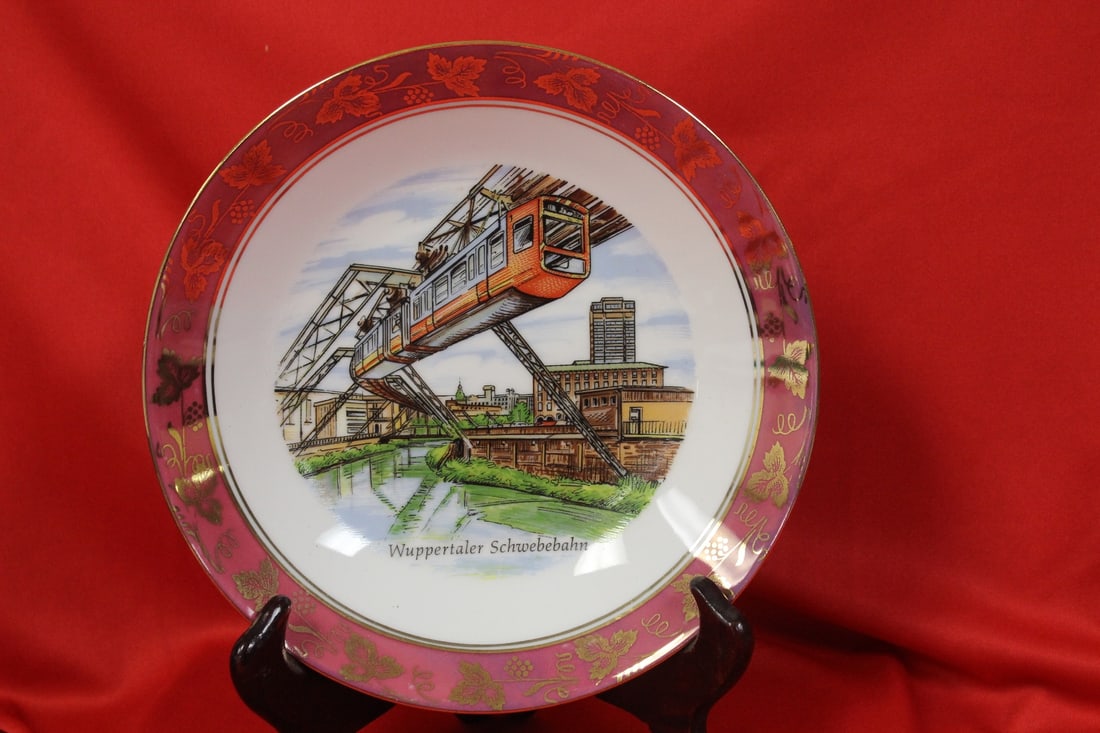 A German Bowl: 7 3/4" in diameter