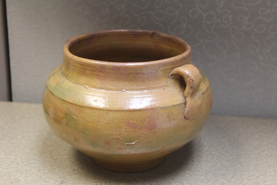 Two Handle Pottery Pot - 4