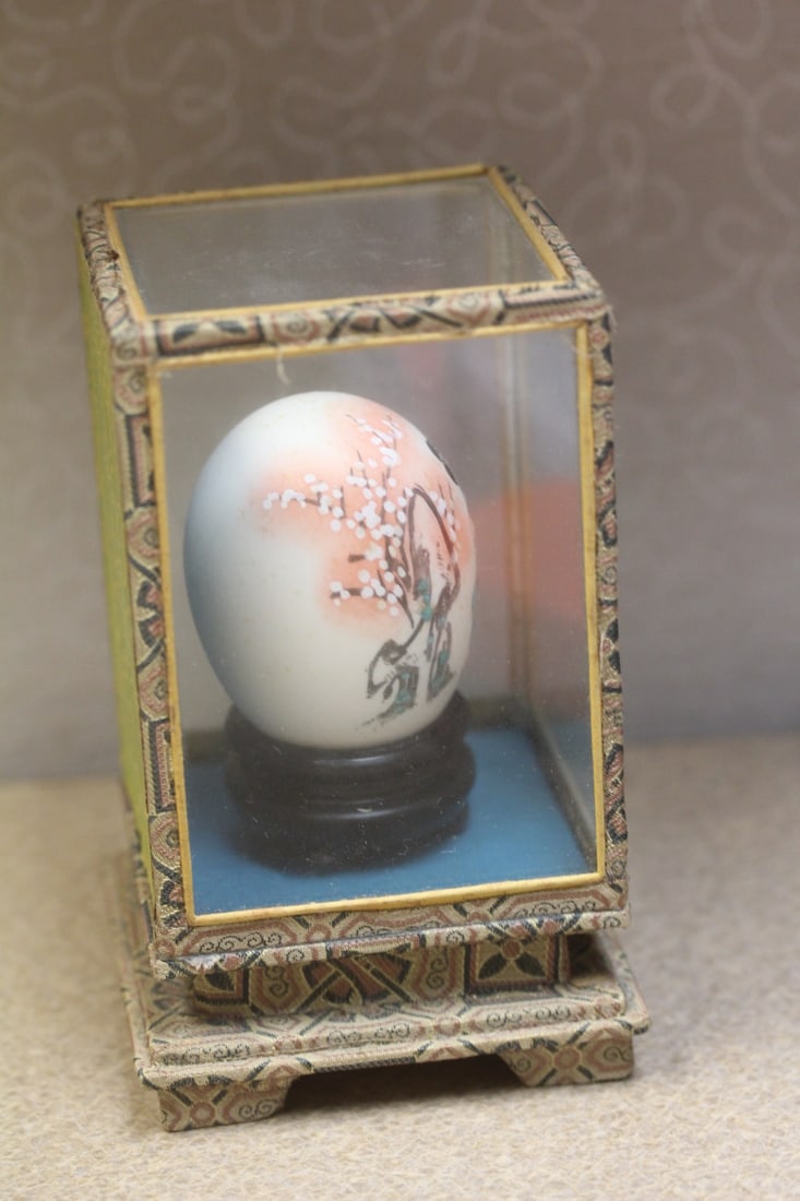 Oriental Egg Inside a Shadow Box - 4