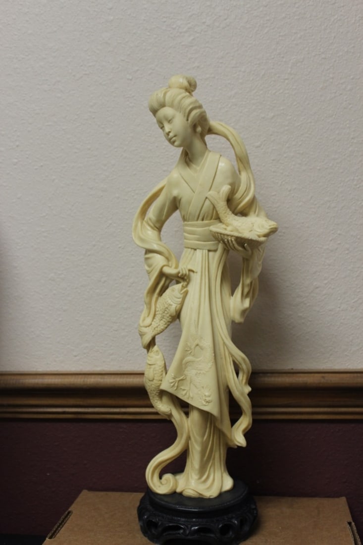 A Resin Oriental Lady on Stand: all in one piece - 19 1/2" tall