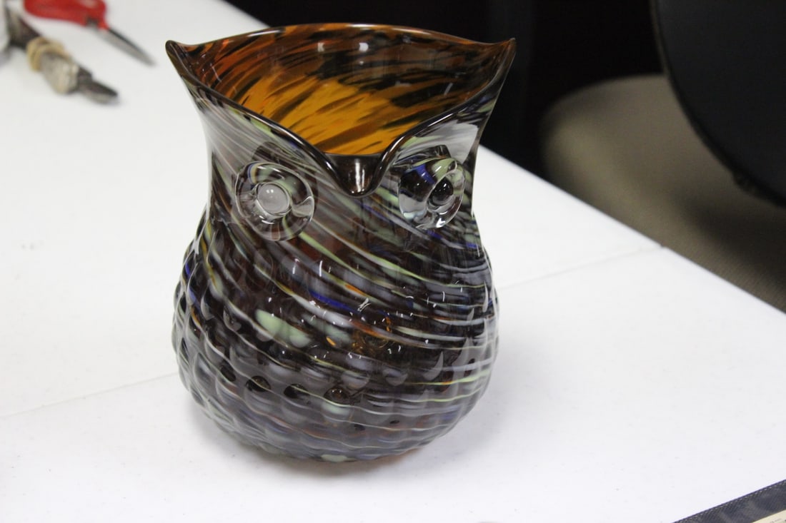 An Art Glass Owl Pitcher: 7 1/4" tall