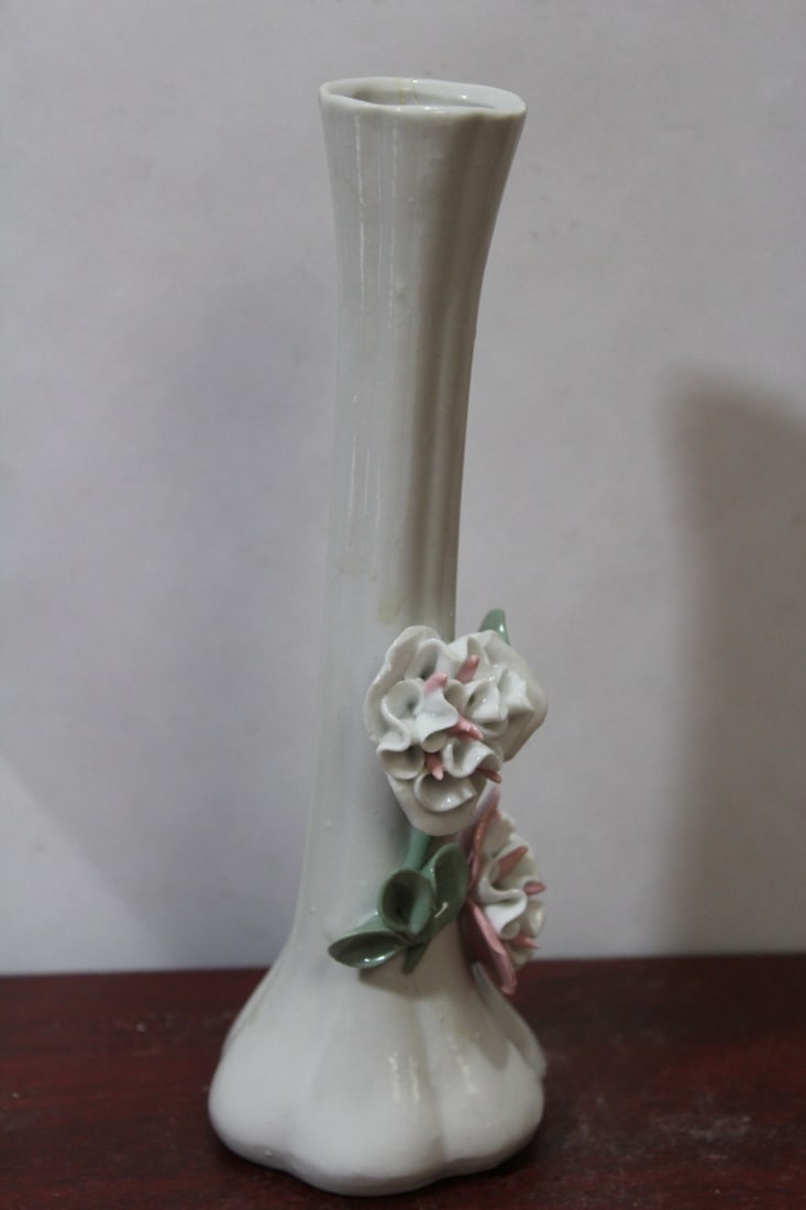 A Small Ceramic Rose Stem Vase - 2