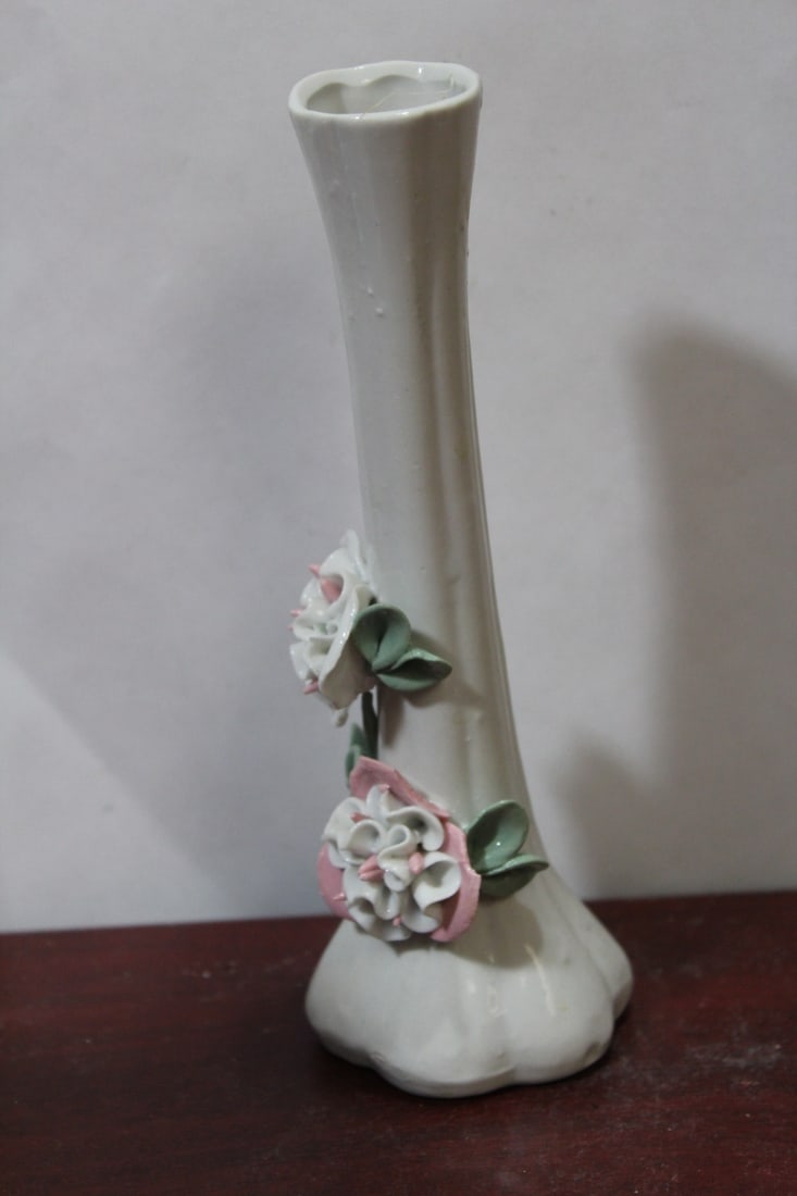 A Small Ceramic Rose Stem Vase - 3