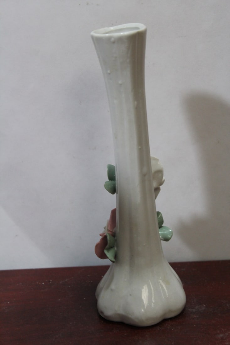 A Small Ceramic Rose Stem Vase - 4