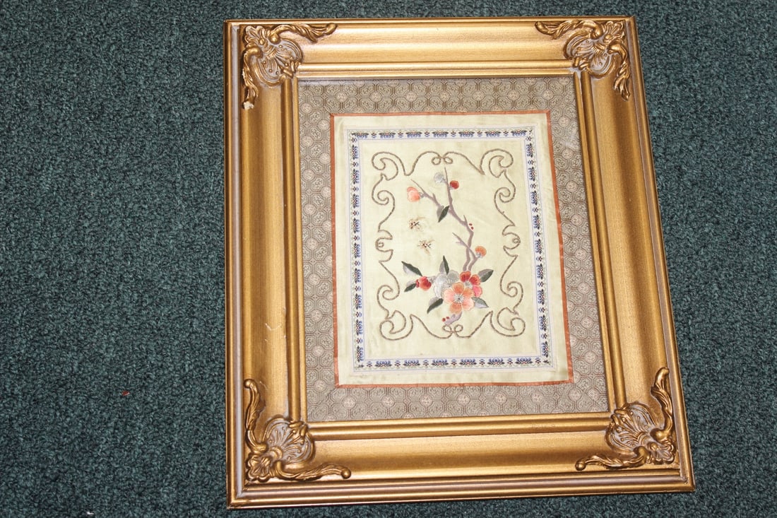 A Vintage Chinese Silk: overall= 13 5/8" x 11 5/8" - sight= 10" x 8"