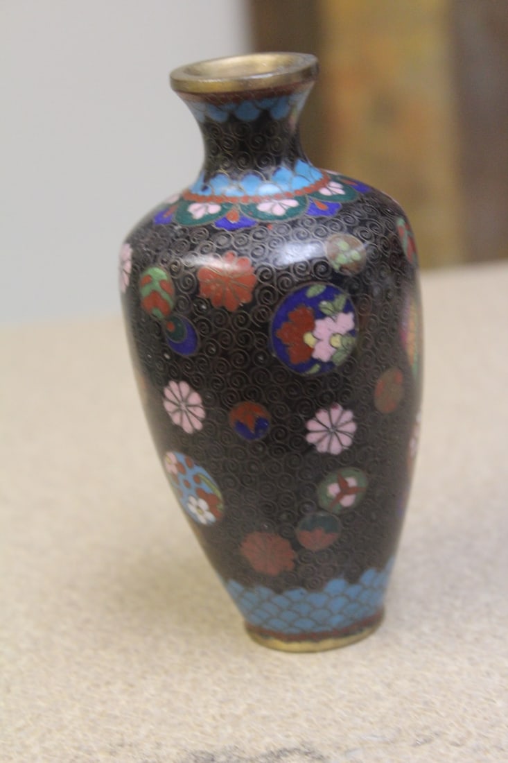 Antique Japanese Cloisonne Small Vase: 19th century - 5" tall