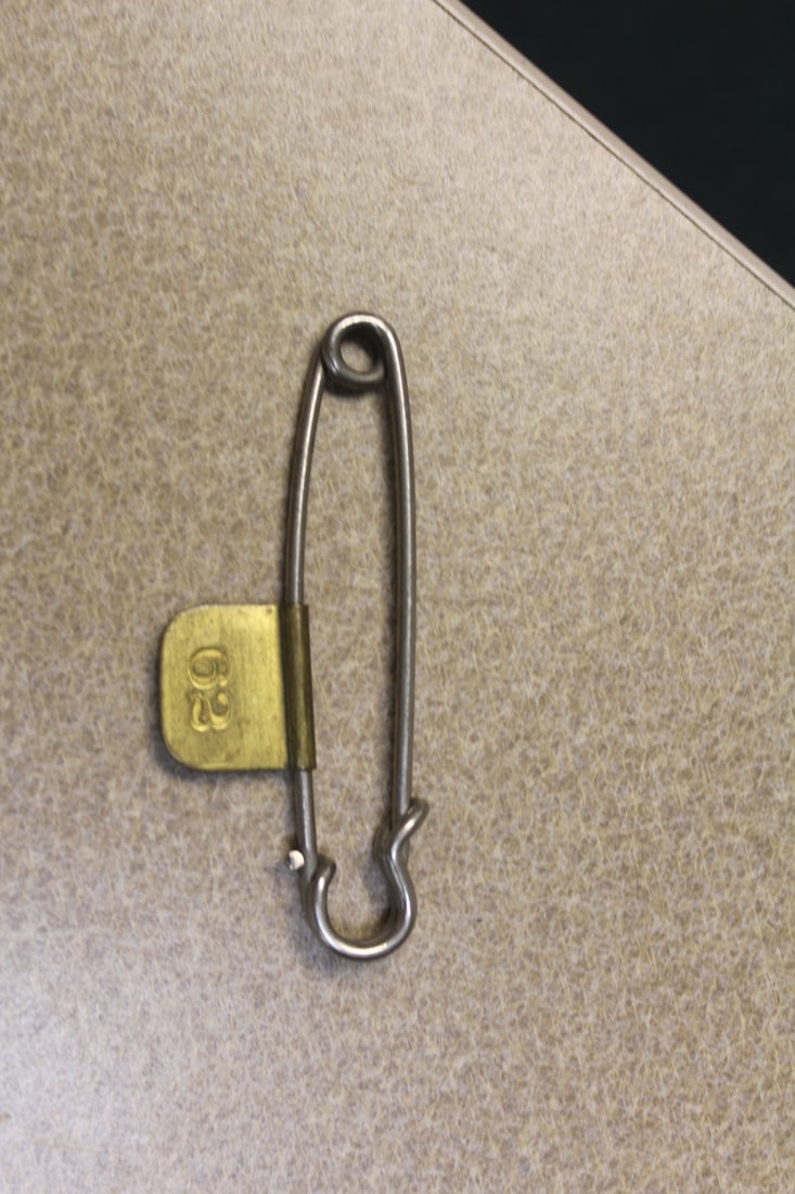 Large Cloth Pin: as shown
