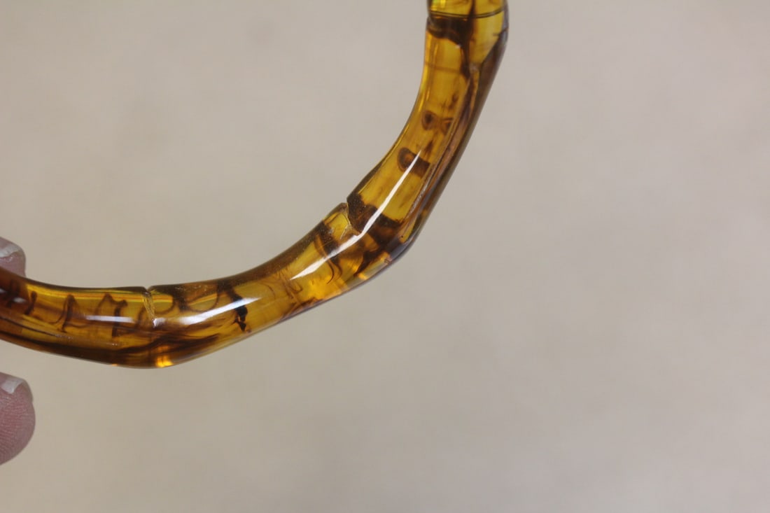 Lucite Bangle Bracelet - 4