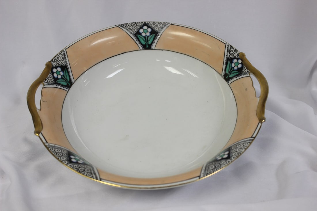 A Noritake Bowl: 10" in diameter