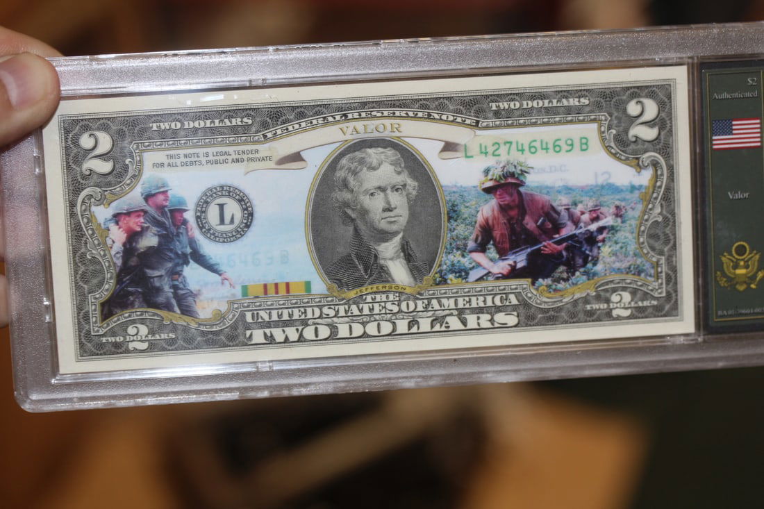 Uncirculated $2.00 Bicentennial Note - 2