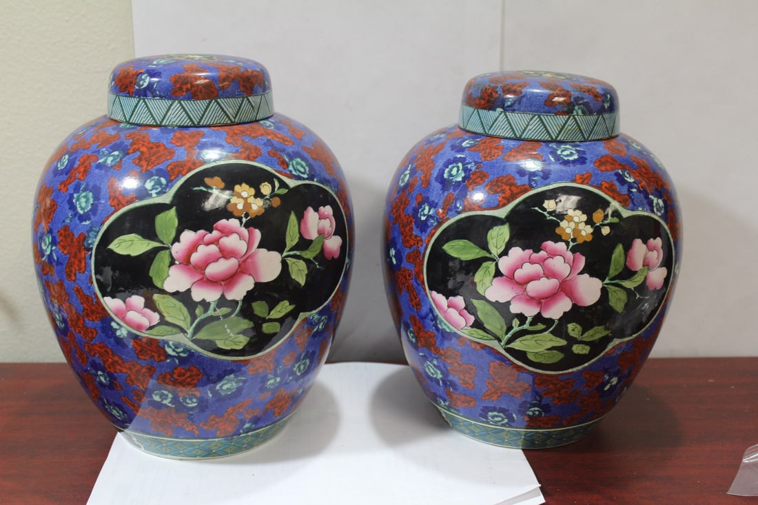A Pair of Leighton Ceramic Ginger Jars: "Jap" pattern - 10 1/8" tall each