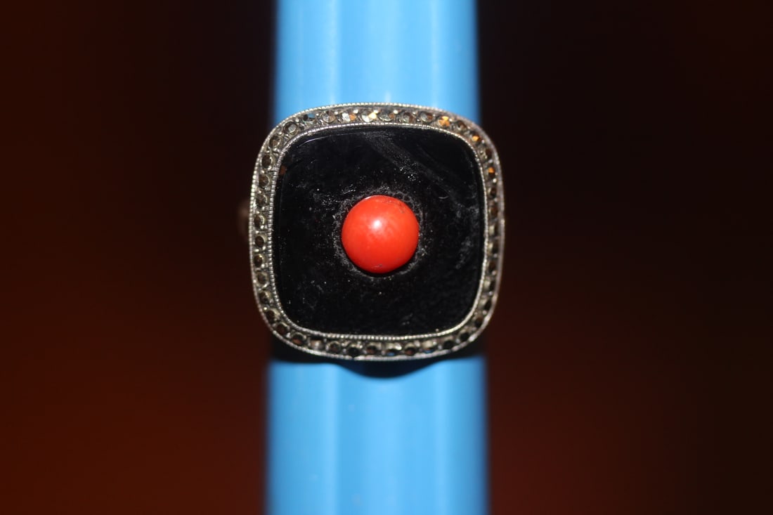 Sterling and Onyx Ring: as shown