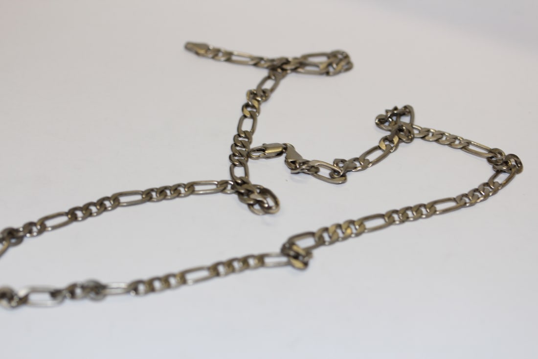 A Sterling Figaro Necklace: 12" when clasped