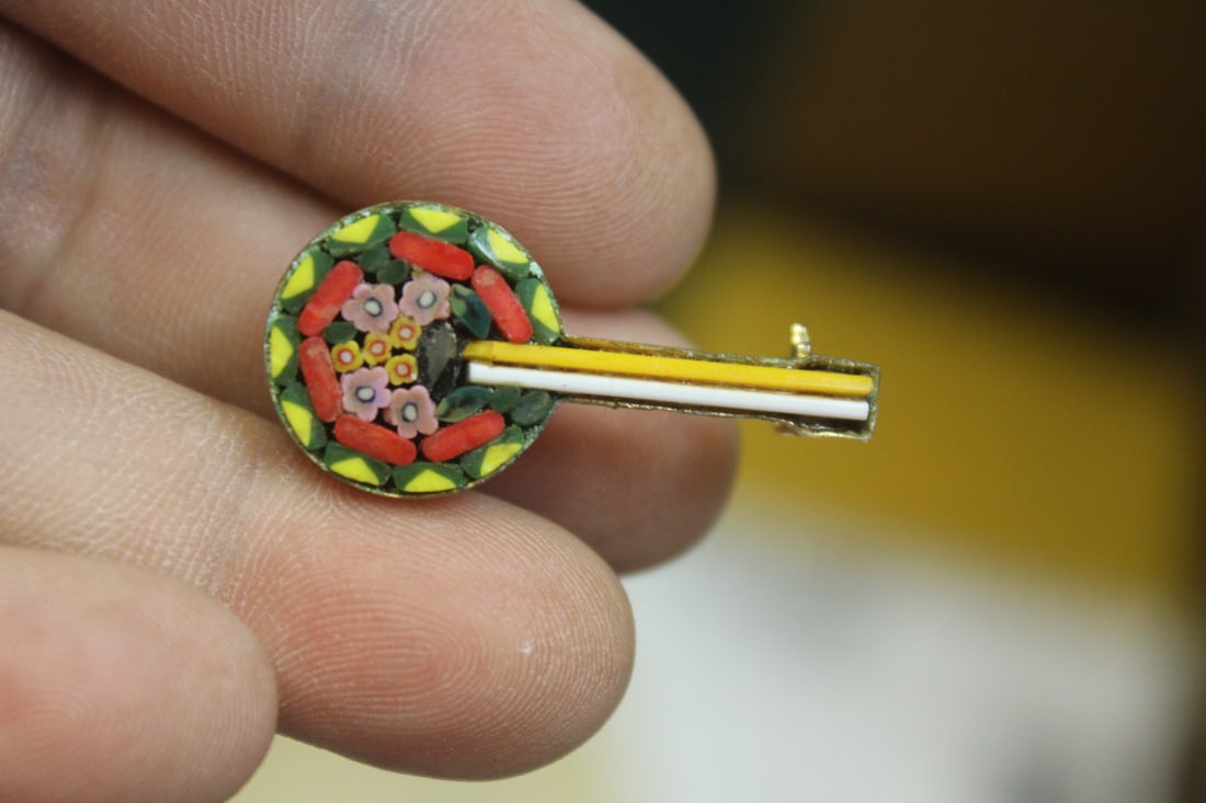 Micro mosaic brooch - 4