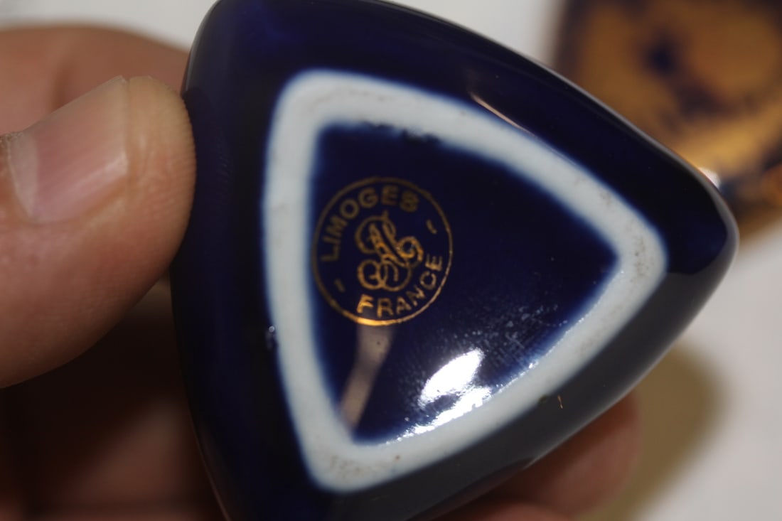 Limoges Triangle Ceramic Trinket Box - 5