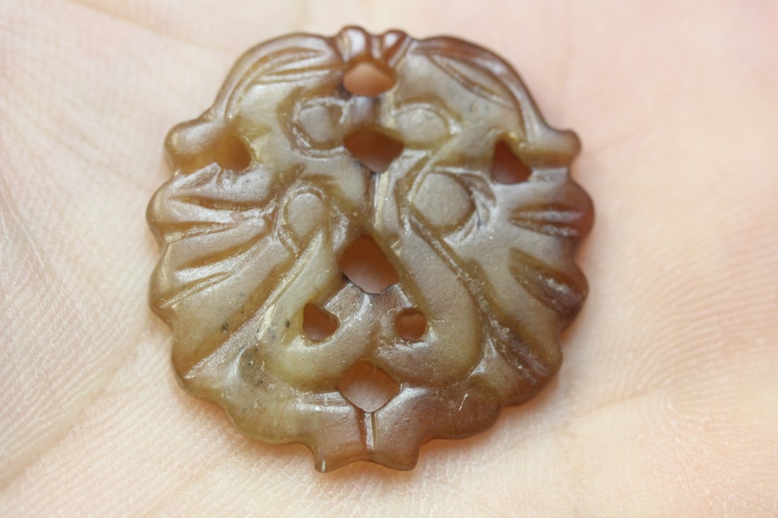 Carnelian Jade Carved Pendant: carved on both sides