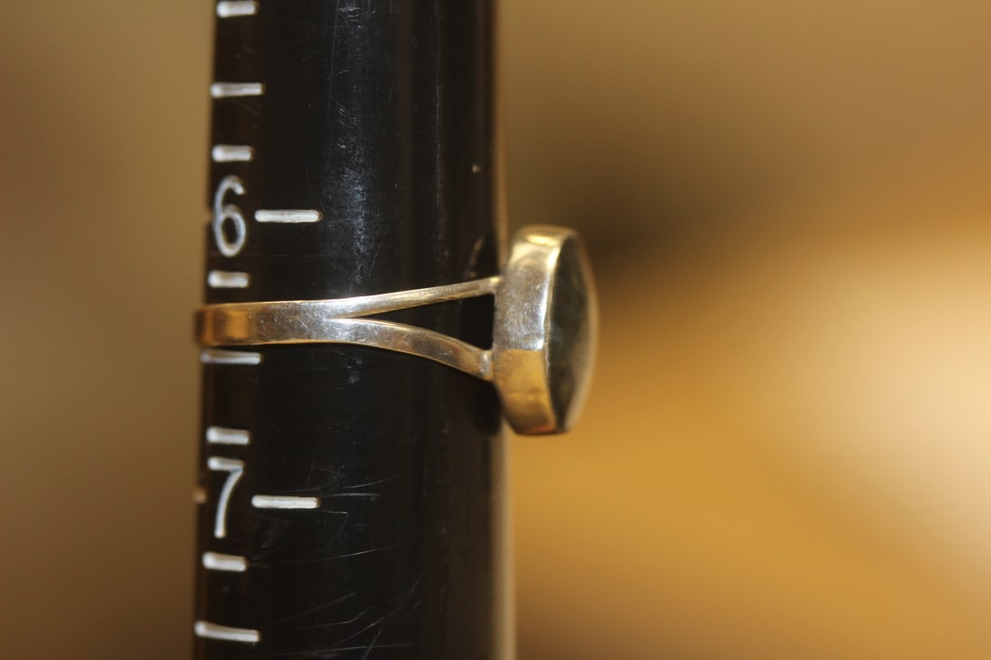 Sterling and Stone ring - 5