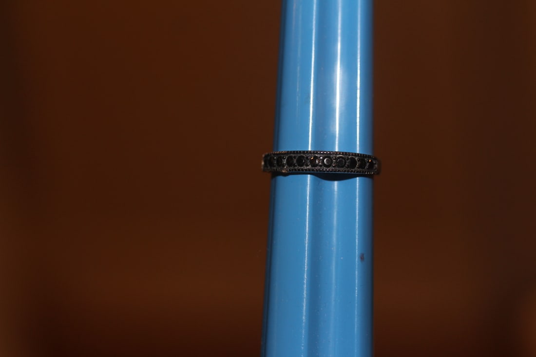 Sterling and Gemstone Ring: as shown on photos