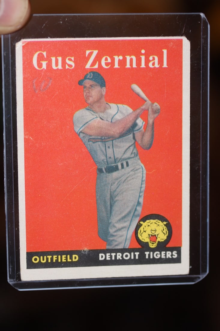 Gus Zernial Baseball Card: as shown on photos