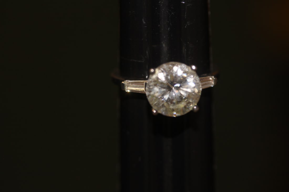Sterling and Quartz Ring: as shown