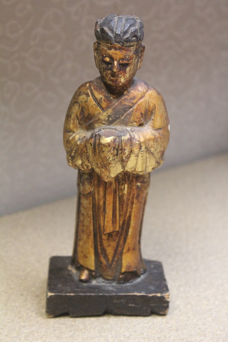 Antique/Vintage Chinese Attendant: gilt - wood - 7 inches tall
