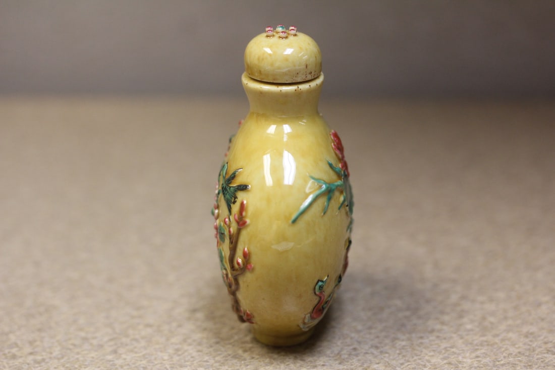Chinese Ceramic Snuff Bottle - 2