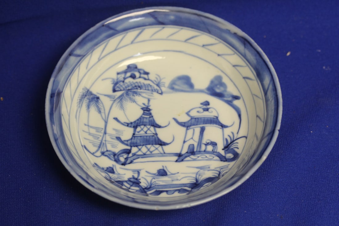 Antique Chinese Blue and White Canton Bowl: early 1900's - please note: chip as shown - 5 7/8" in diameter