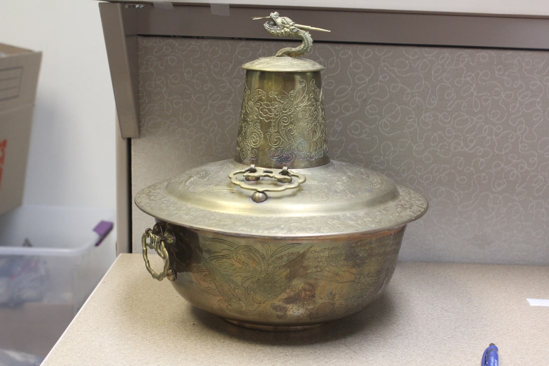 Vintage Copper Chinese Cooker: dragon motief - please note: one back dragon horn is missing - approximately 13 inches tall