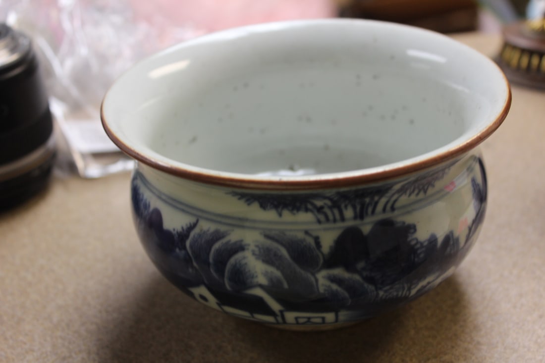 Chinese Blue and White Spitoon Form Bowl: 18th or 19th century - 5 3/4" in diameter - rare form