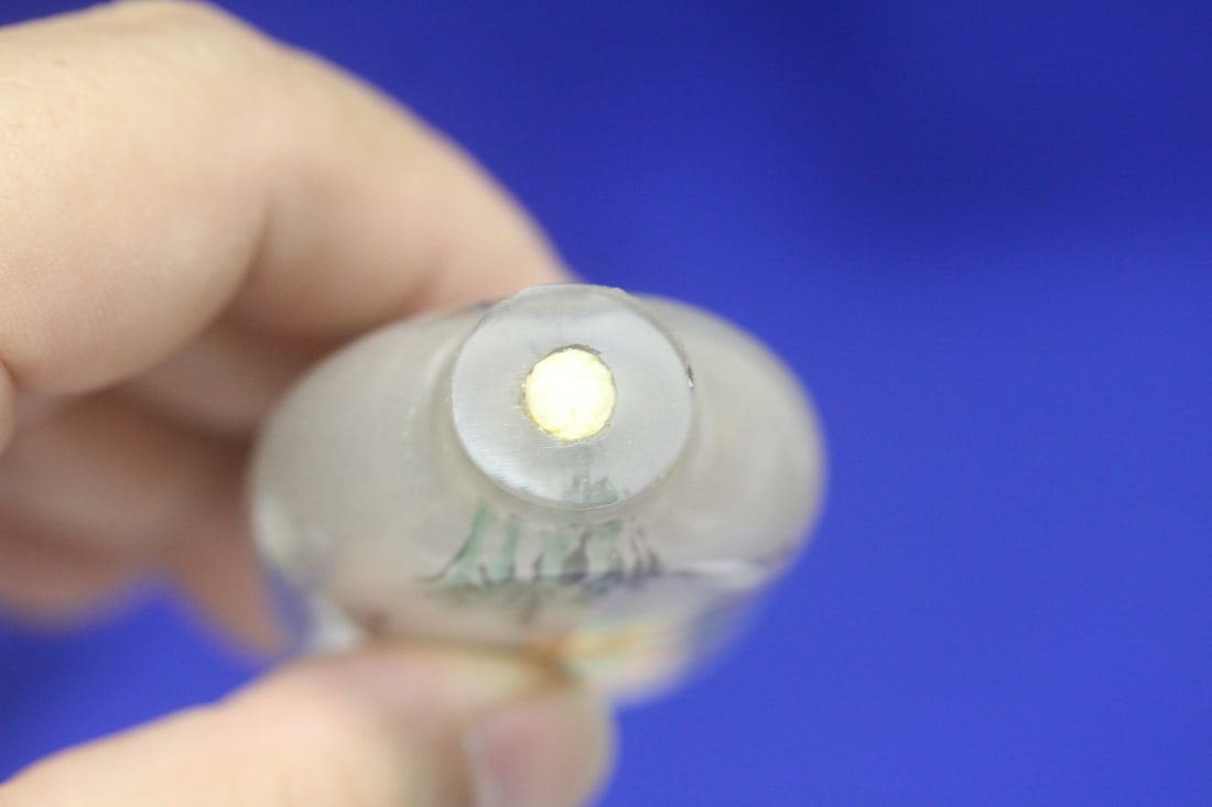 Signed Glass Snuff Bottle - 3