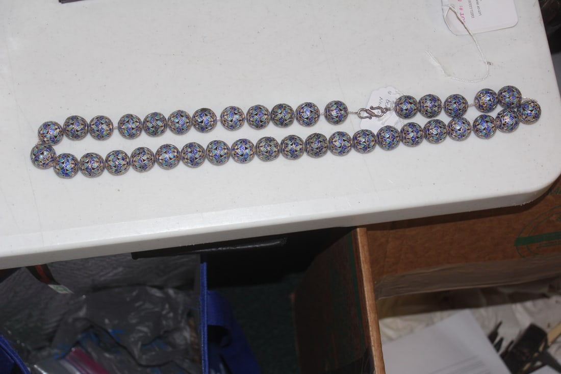 Chinese Cloisonne Bead Necklace: measurement as shown